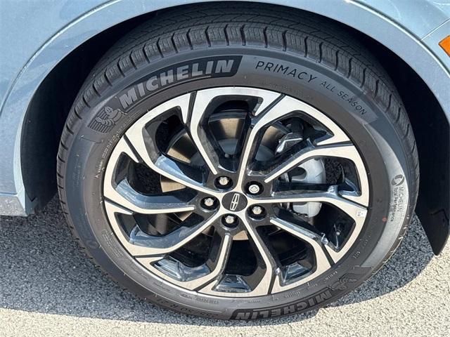 new 2025 Lincoln Nautilus car, priced at $64,964