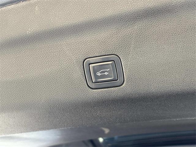 used 2022 Chevrolet Suburban car, priced at $44,880