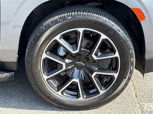 used 2022 Chevrolet Suburban car, priced at $44,880