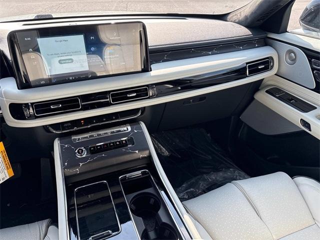 new 2025 Lincoln Aviator car, priced at $87,123