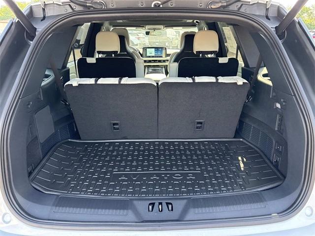 new 2025 Lincoln Aviator car, priced at $87,123