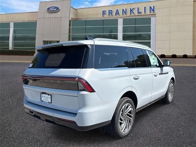 new 2025 Lincoln Navigator car, priced at $104,340