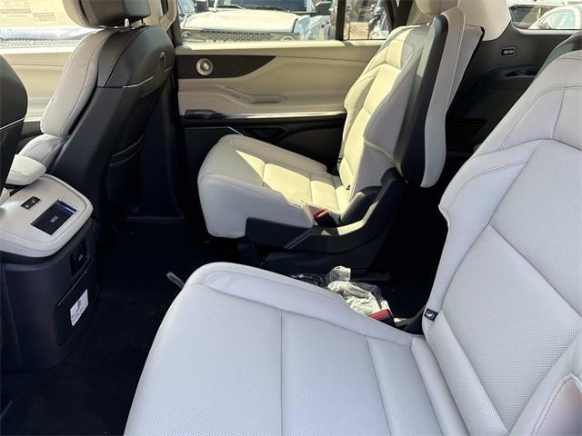 new 2025 Lincoln Navigator car, priced at $104,340
