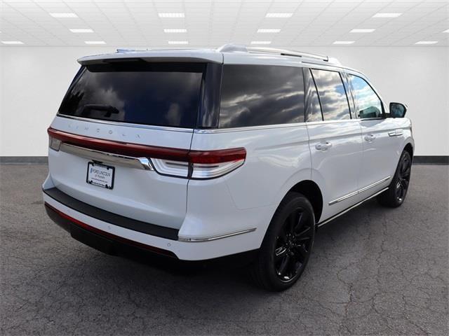 new 2024 Lincoln Navigator car, priced at $100,002