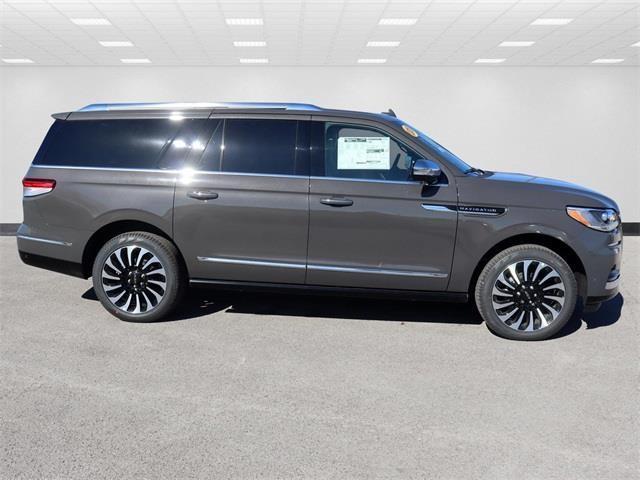 new 2024 Lincoln Navigator L car, priced at $113,386