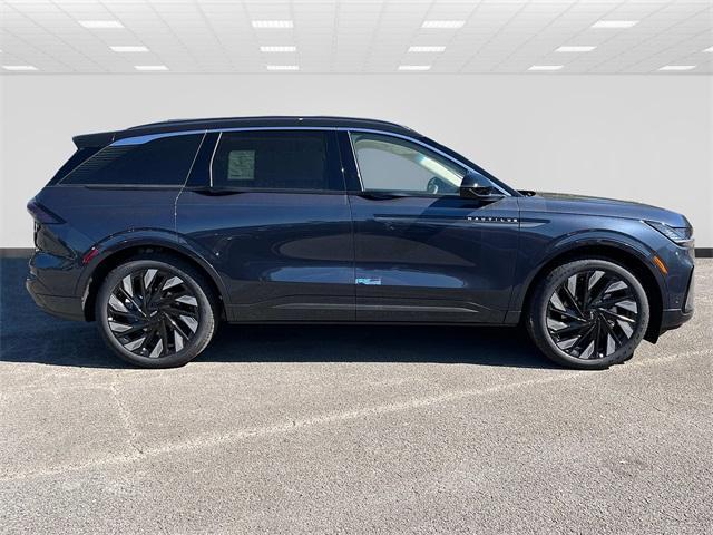 new 2024 Lincoln Nautilus car, priced at $75,067