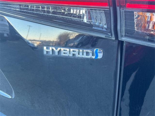 used 2022 Toyota Highlander Hybrid car, priced at $41,511