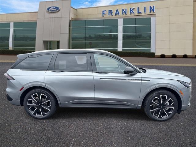 new 2025 Lincoln Nautilus car, priced at $60,740