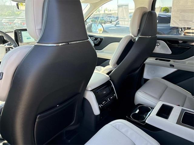 new 2025 Lincoln Aviator car, priced at $75,168