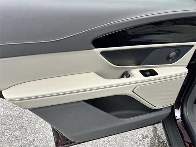new 2025 Lincoln Nautilus car, priced at $64,964