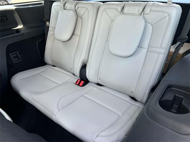 new 2025 Lincoln Aviator car, priced at $76,201