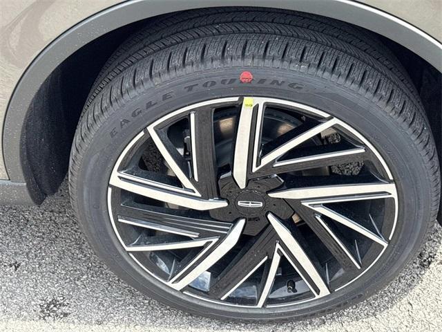 new 2025 Lincoln Aviator car, priced at $76,048