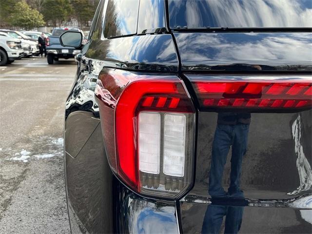 new 2025 Ford Explorer car, priced at $45,123