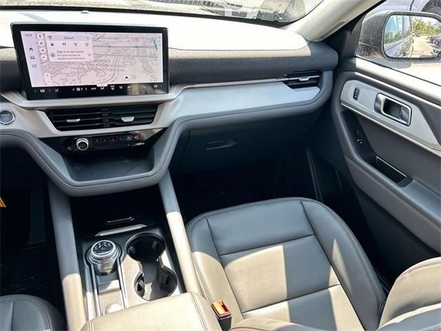 new 2025 Ford Explorer car, priced at $43,709