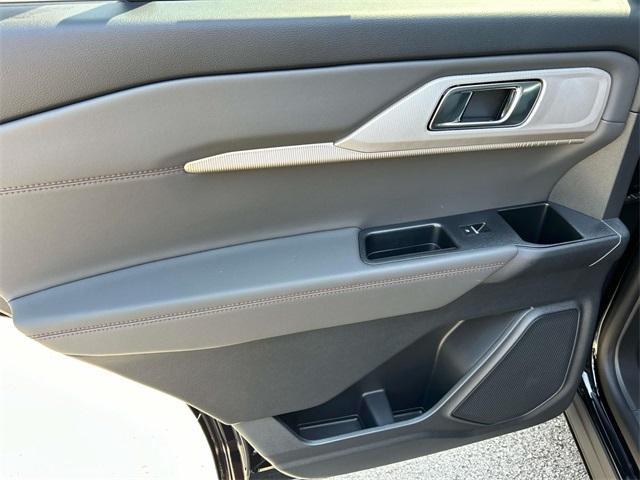 new 2025 Ford Explorer car, priced at $43,709