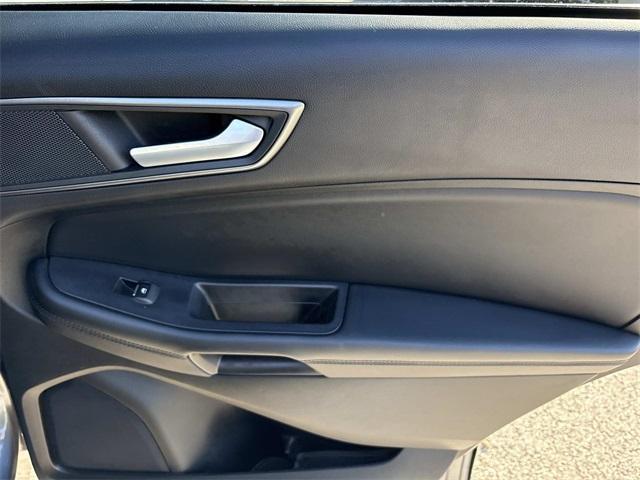 used 2024 Ford Edge car, priced at $26,260