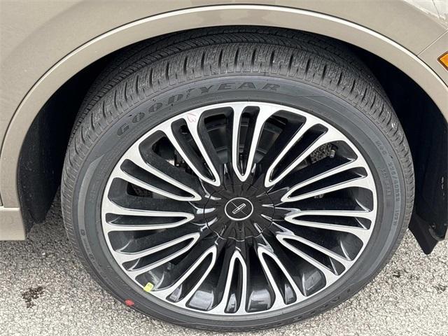 new 2025 Lincoln Aviator car, priced at $84,894