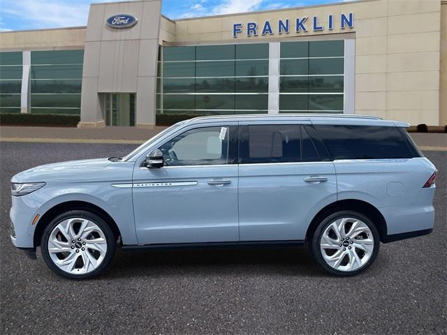 new 2025 Lincoln Navigator car, priced at $105,735