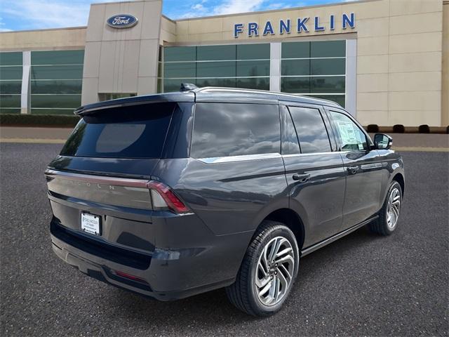 new 2025 Lincoln Navigator car, priced at $104,200