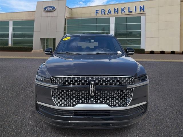 new 2025 Lincoln Navigator car, priced at $104,200