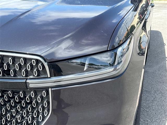 new 2025 Lincoln Navigator car, priced at $104,200