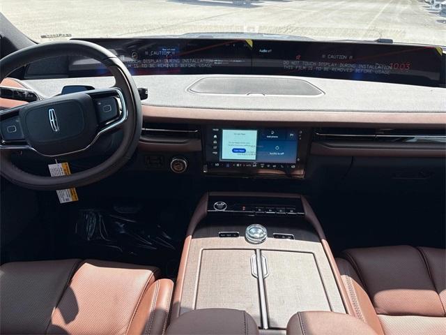 new 2025 Lincoln Navigator car, priced at $104,200