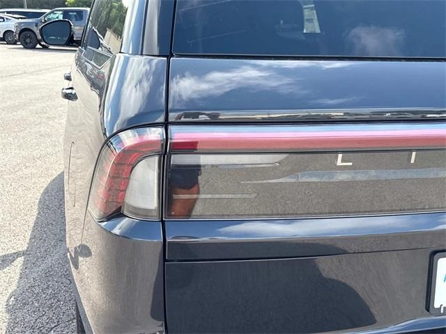 new 2025 Lincoln Navigator car, priced at $104,200