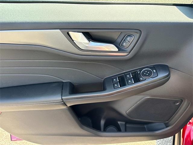 new 2025 Ford Escape car, priced at $30,780