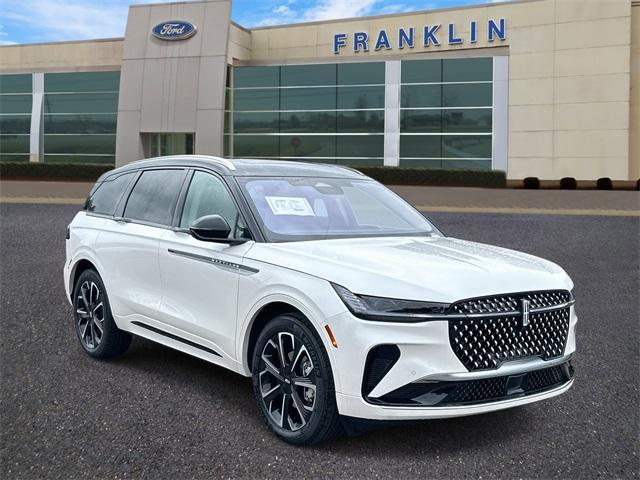 new 2025 Lincoln Nautilus car, priced at $63,210