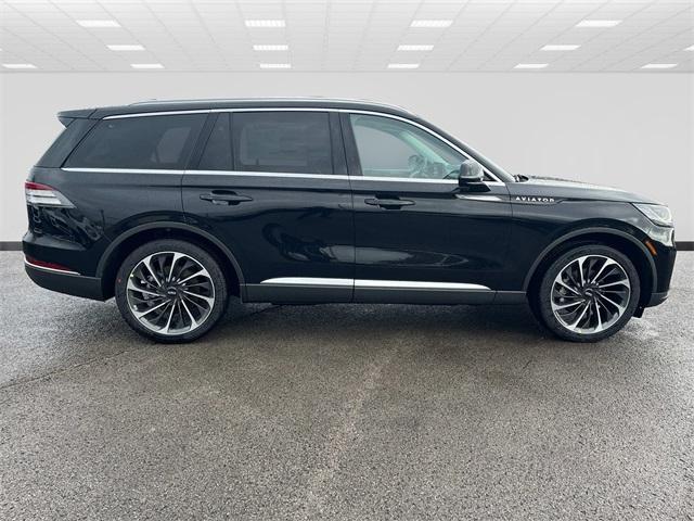 new 2025 Lincoln Aviator car, priced at $71,175