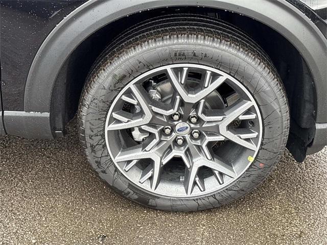 new 2025 Ford Explorer car, priced at $57,526