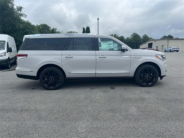 new 2024 Lincoln Navigator L car, priced at $106,192