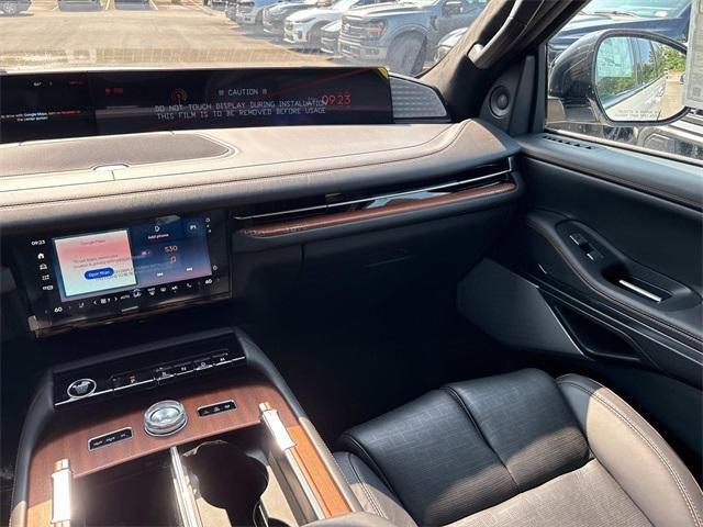 new 2025 Lincoln Navigator L car, priced at $123,130