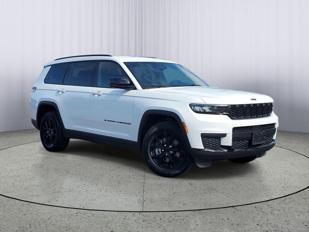 used 2024 Jeep Grand Cherokee L car, priced at $30,144