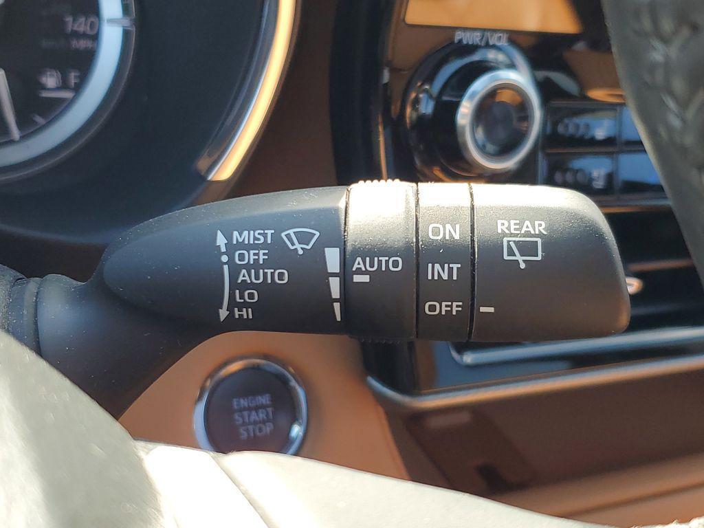 used 2022 Toyota Highlander car, priced at $38,995