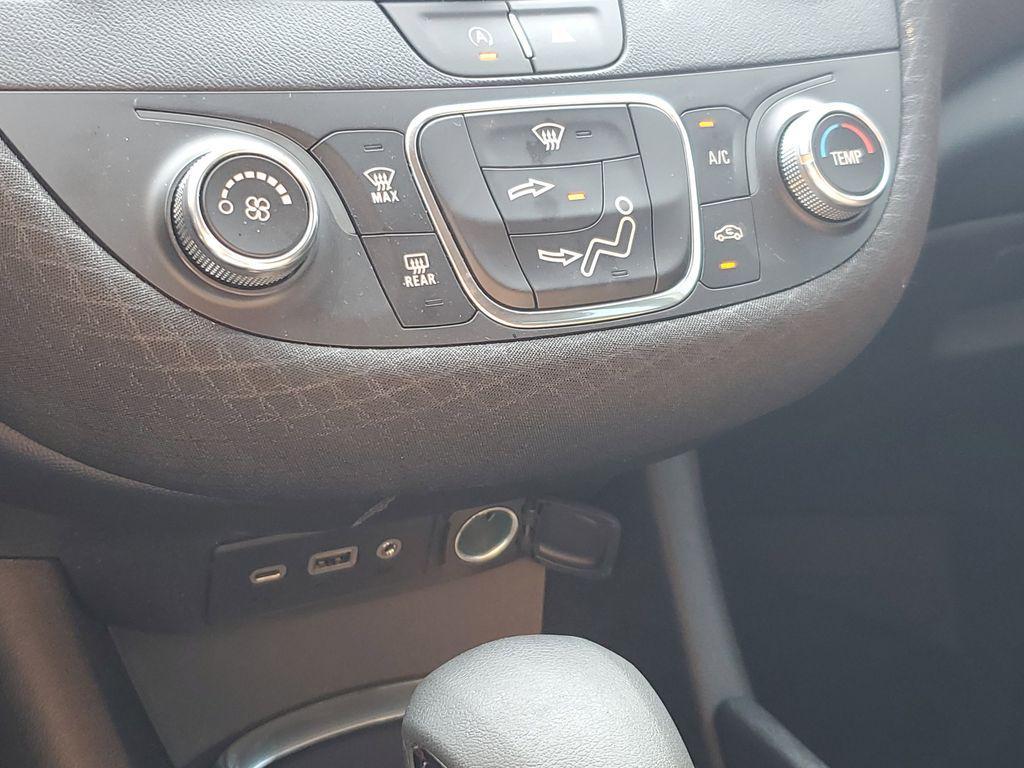 used 2021 Chevrolet Malibu car, priced at $19,235