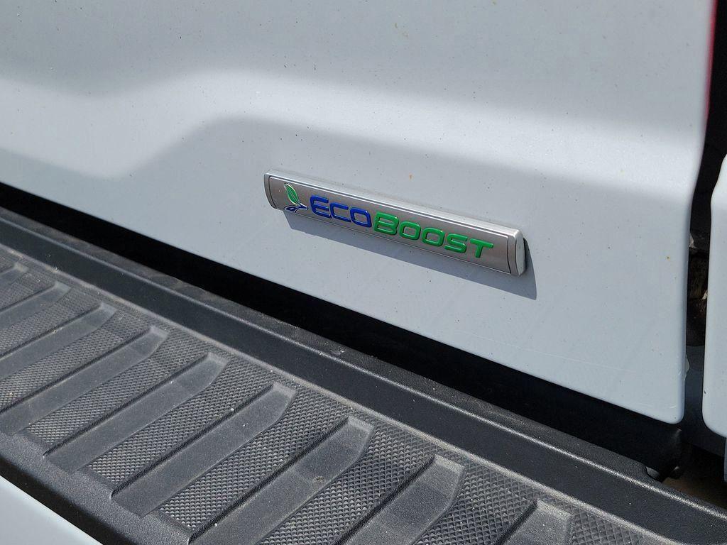 used 2022 Ford F-150 car, priced at $29,995