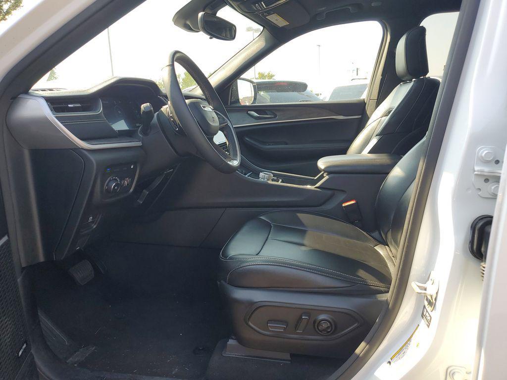used 2024 Jeep Grand Cherokee 4xe car, priced at $29,990
