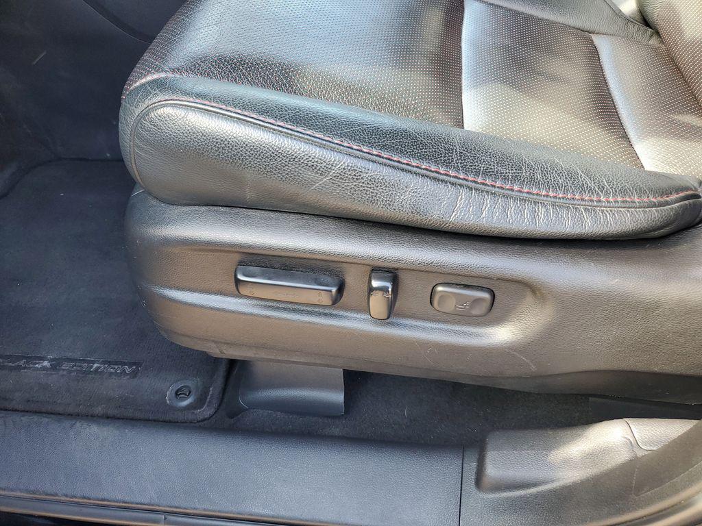 used 2021 Honda Pilot car, priced at $31,000
