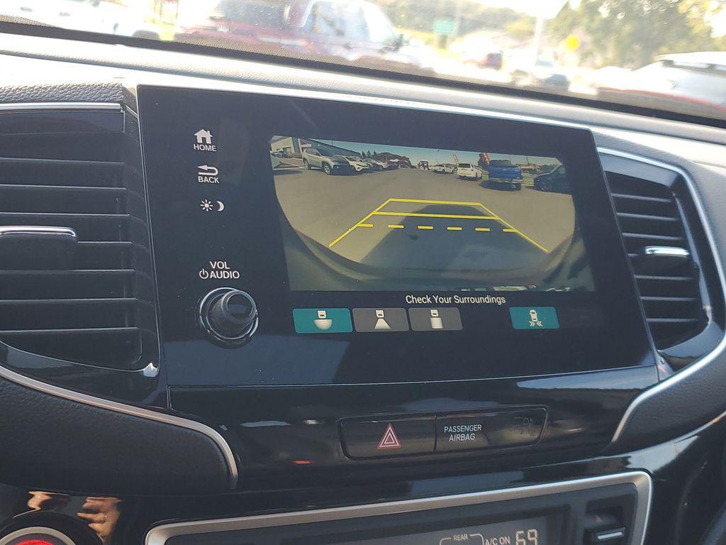 used 2021 Honda Pilot car, priced at $31,000