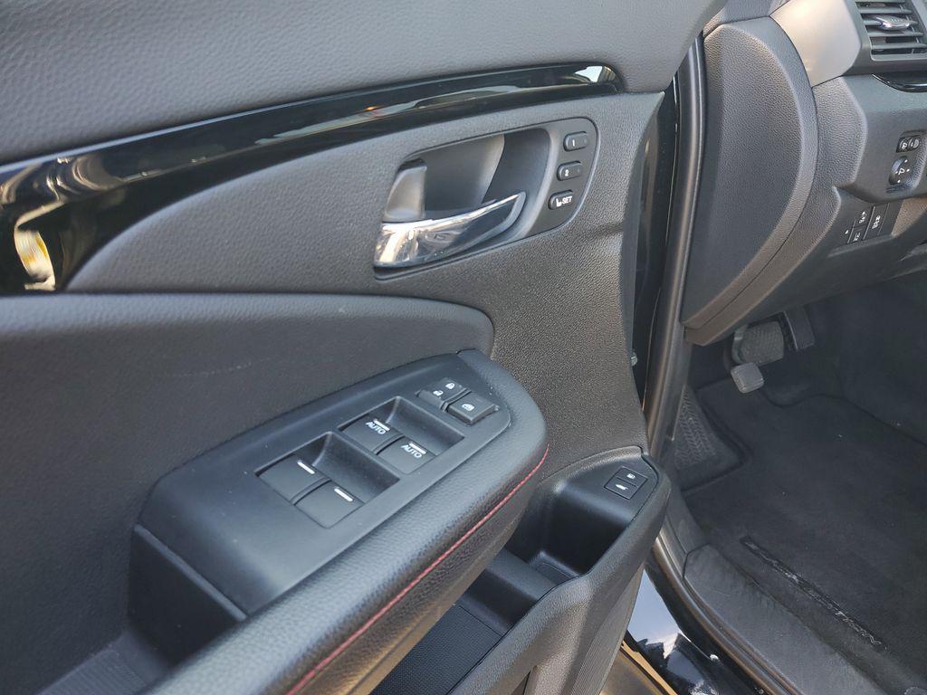 used 2021 Honda Pilot car, priced at $31,000