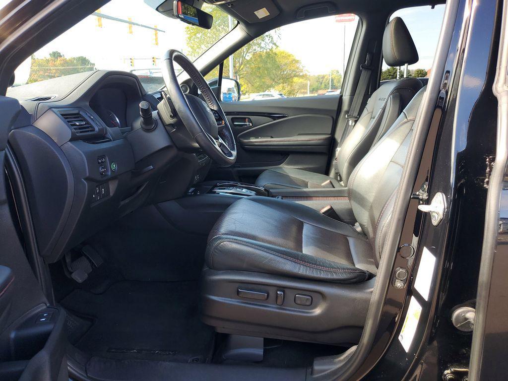 used 2021 Honda Pilot car, priced at $31,000