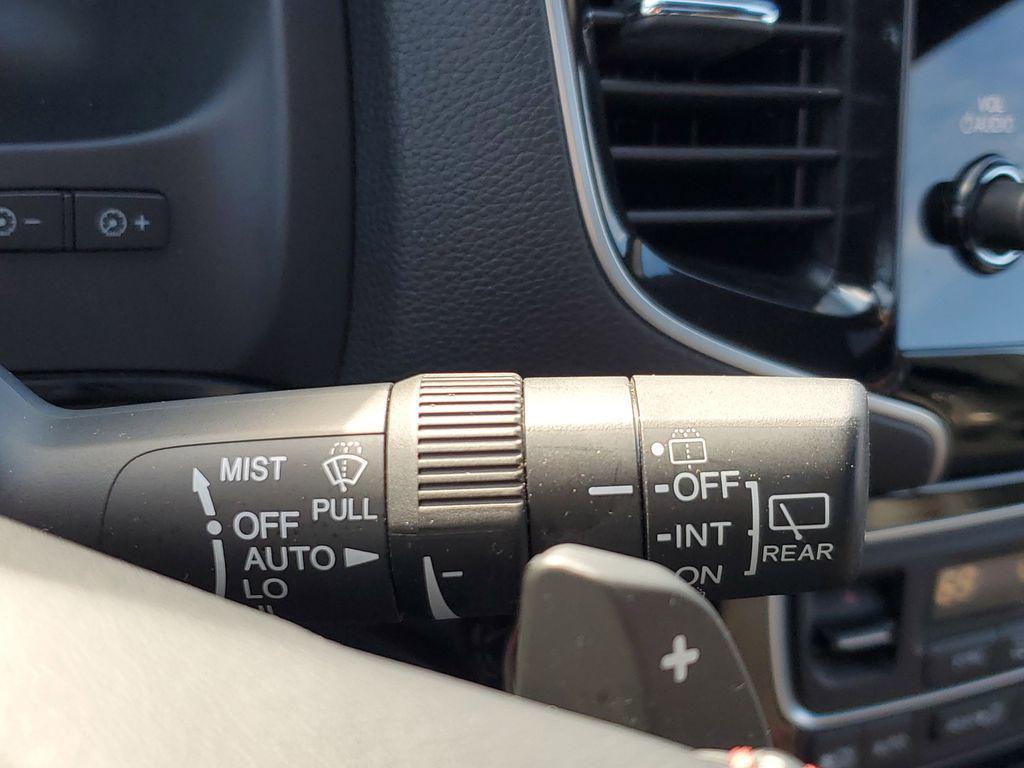 used 2021 Honda Pilot car, priced at $31,000
