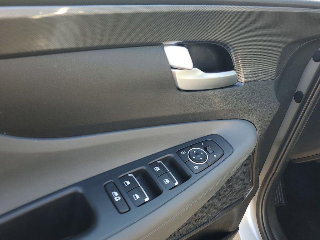 used 2023 Hyundai Santa Fe car, priced at $20,897