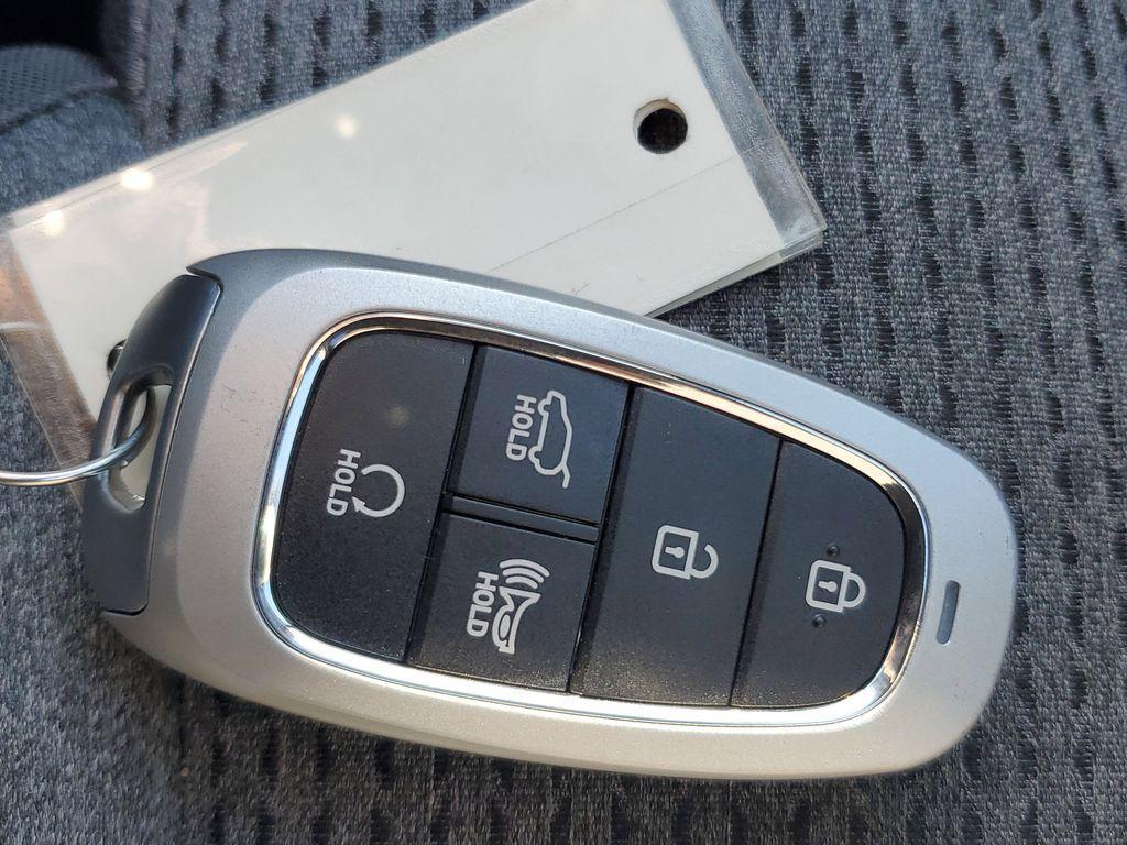 used 2023 Hyundai Santa Fe car, priced at $20,897
