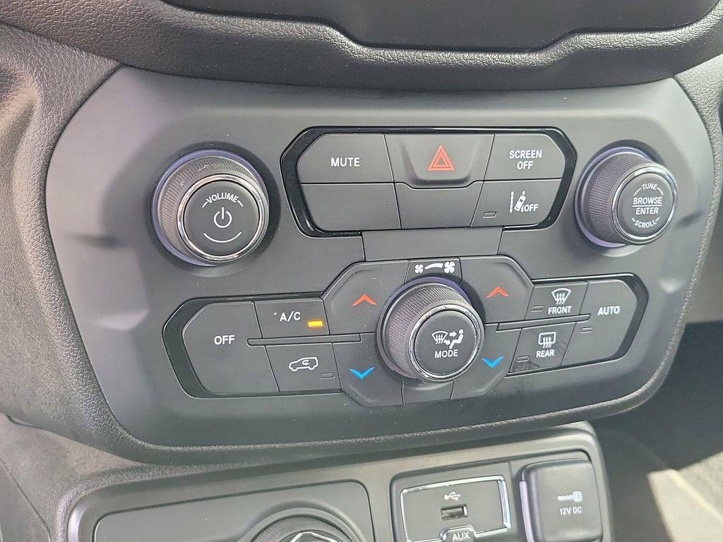 used 2021 Jeep Renegade car, priced at $18,998
