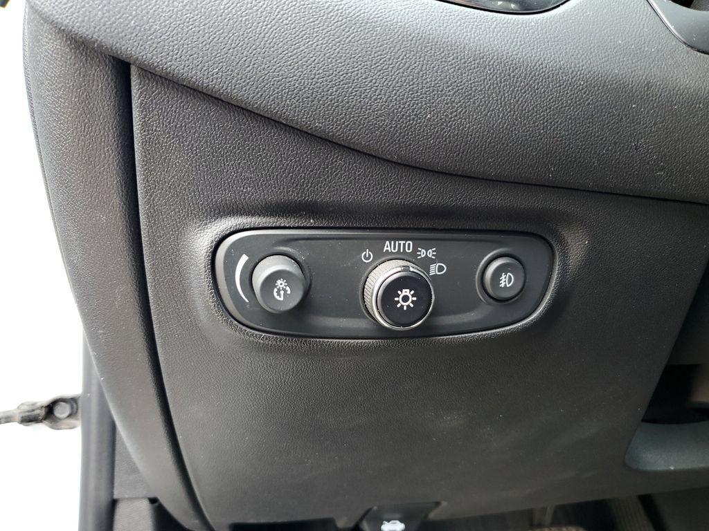 used 2021 Chevrolet Equinox car, priced at $23,000