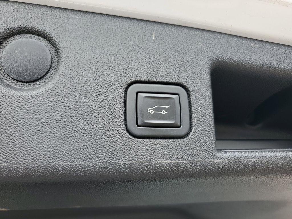 used 2021 Chevrolet Equinox car, priced at $23,000