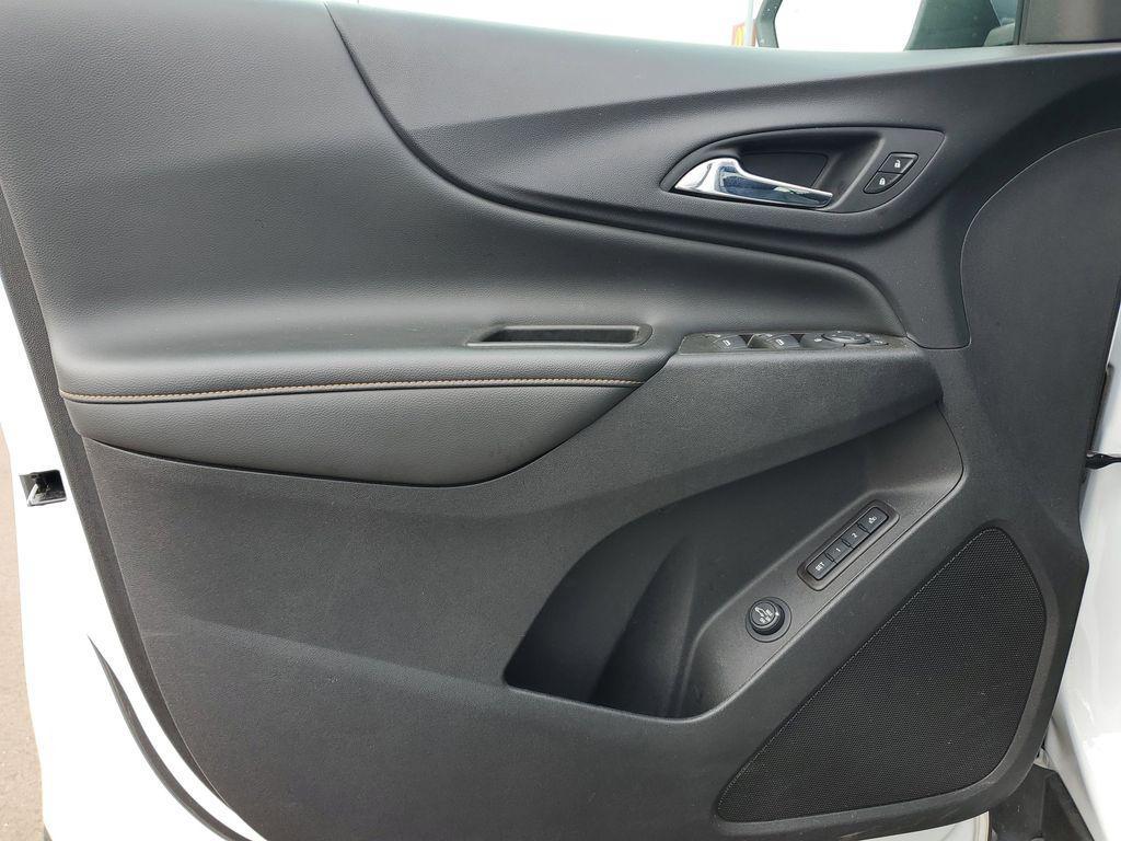 used 2021 Chevrolet Equinox car, priced at $23,000