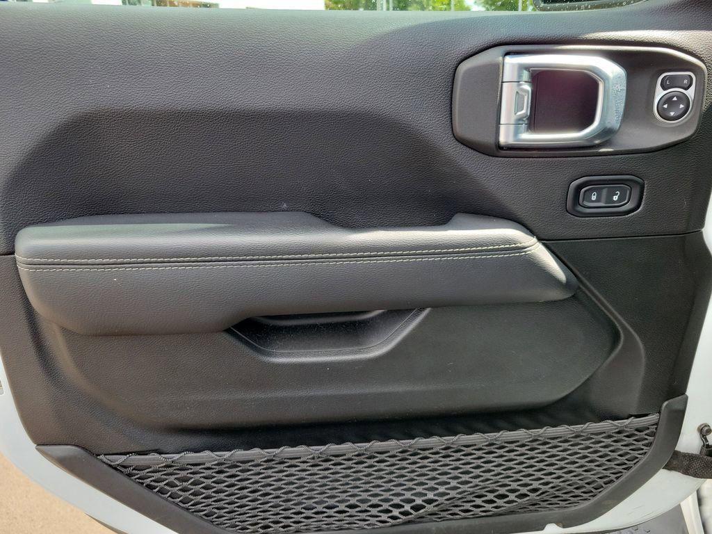 used 2021 Jeep Wrangler Unlimited car, priced at $27,975